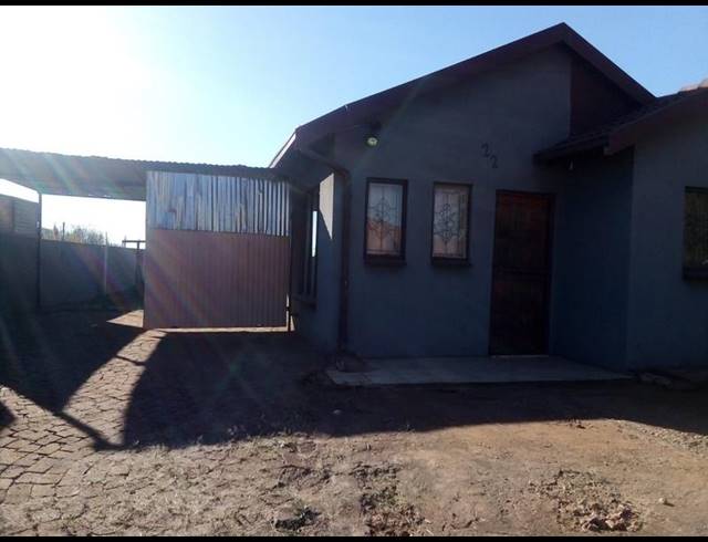 2 BEDROOM HOUSE FOR SALE IN SOSHANGUVE XX